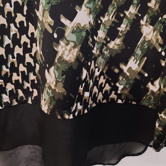 Sunny Leigh Long Sleeve Chiffon Hem Top - Picture 4 of 10